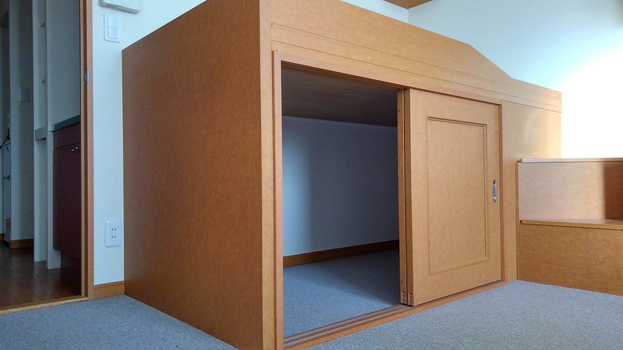 レオパレスヴィクトワールⅡ211号室 テレビ、収納完備