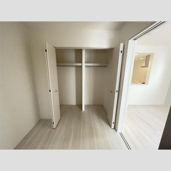 リーブルファイン足立南花畑 収納