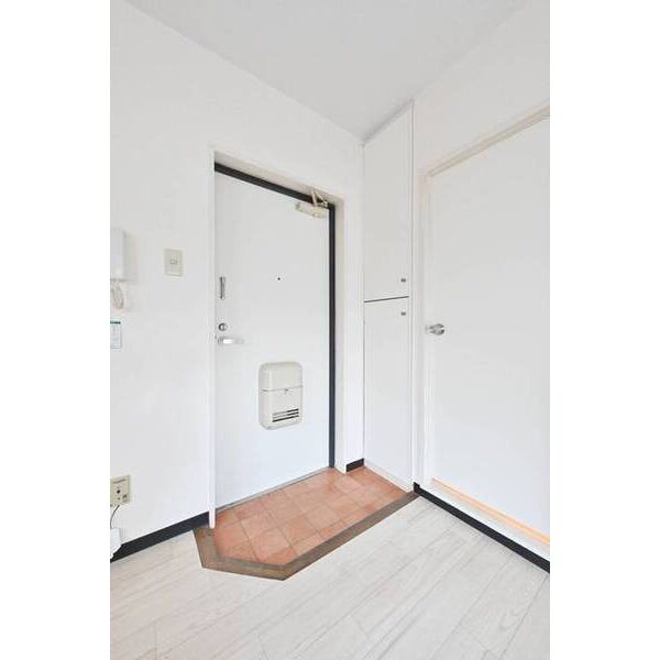 ジュネパレス平塚第030102号室 玄関