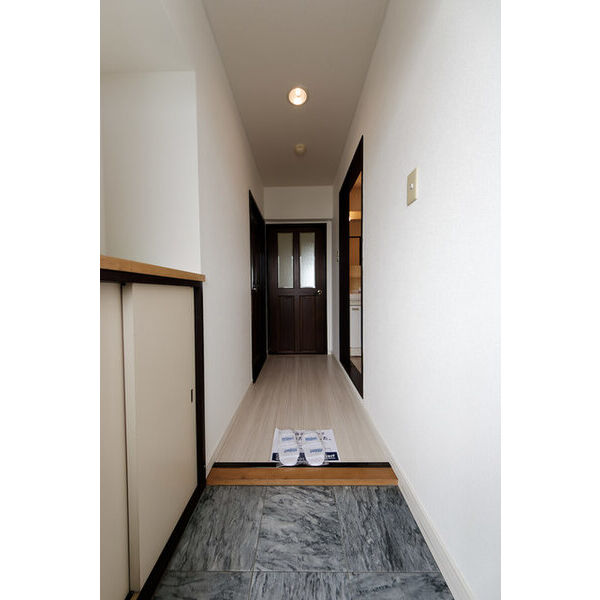 リバティー小泉0303号室 玄関
