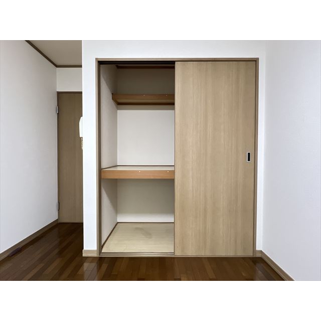 デルフィス梅ヶ丘 たっぷり入る収納です