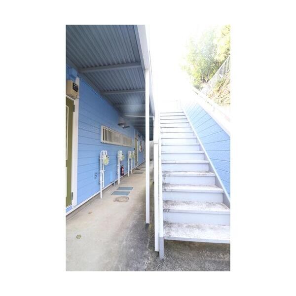 エステートピアさざん エントランス