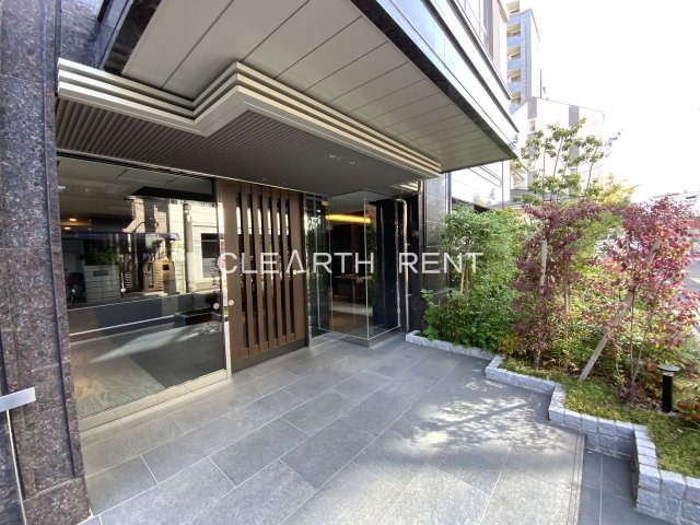 コンシェリア東池袋5階 綺麗に管理された敷地内の植栽