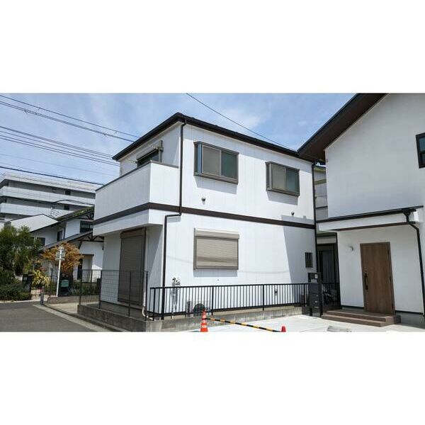 磯子区滝頭2丁目貸家1号棟101号室 外観