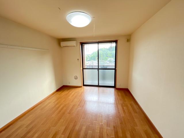 アップヒルズ リビング