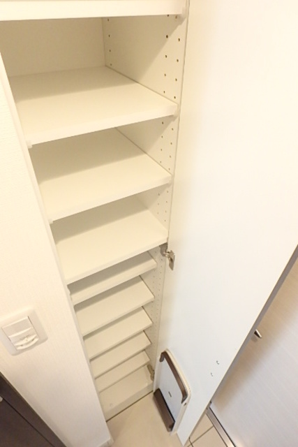 グランド・ガーラ川崎西口9階 シューズクローゼット