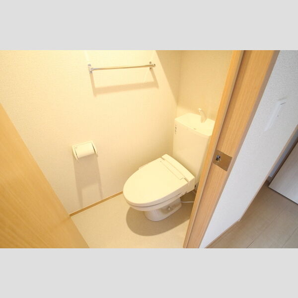 レイストリーフ103号室 トイレは温水洗浄暖房便座!