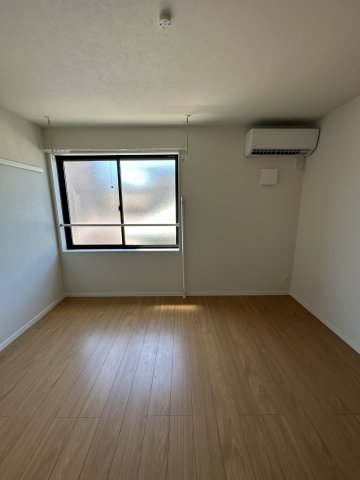 ベイルーム井土ヶ谷301号室 寝室