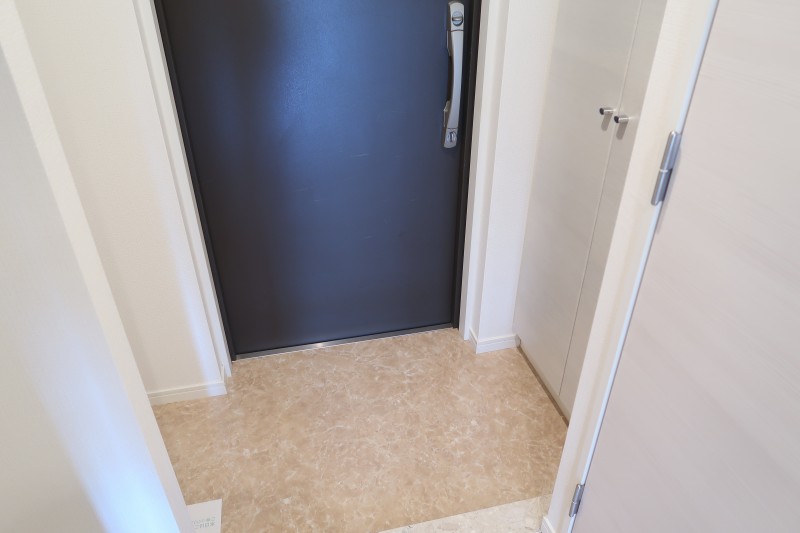 千葉ポートイースト2階 玄関