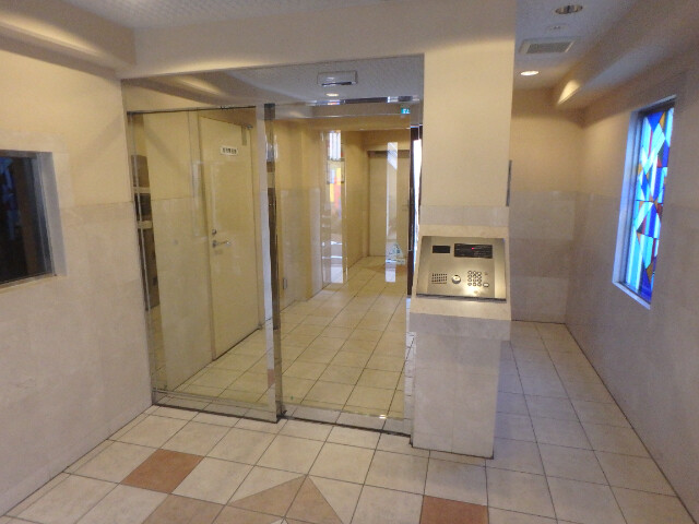 ミリオンガーデン早稲田2階 オートロック