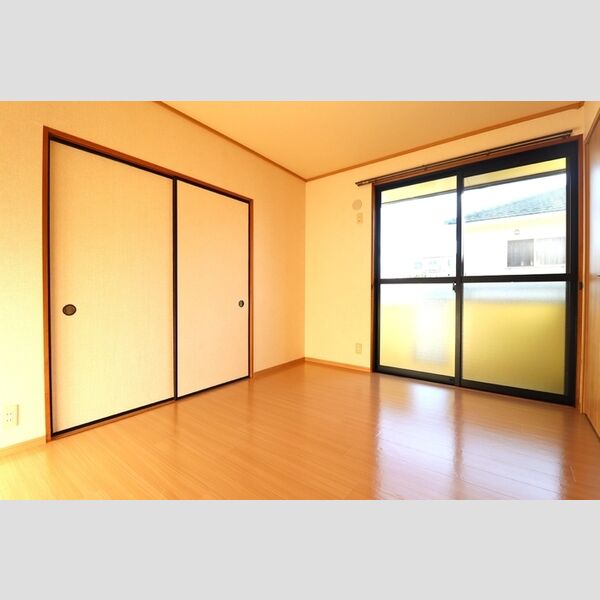 メゾン・ド・ラフィーネ　A201号室 南側洋室