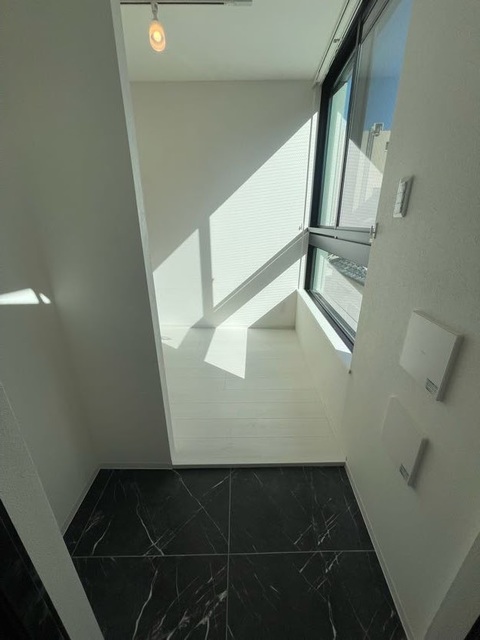 Ｔｈｅ　Ｒｅｓｉｄｅｎｔｉａｌ浅草 玄関