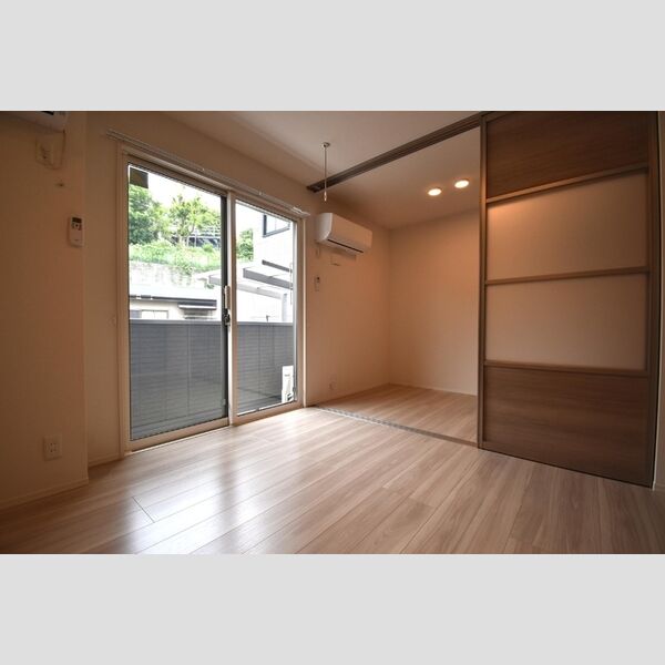 Dスクエア乞田 LDK+洋室