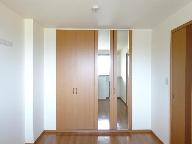 サンハイツ祐光 寝室