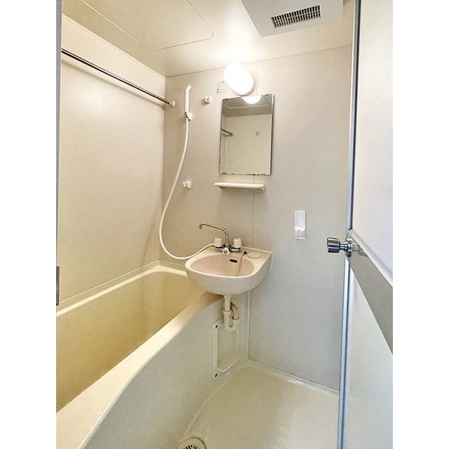 SYOU-HOUSE 嬉しい浴室乾燥機付き！