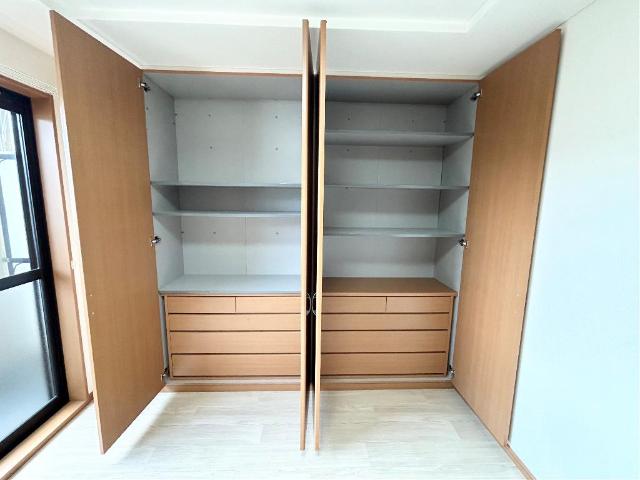 ガーデンヒルズNAKAYAMA弐番館 クローゼット