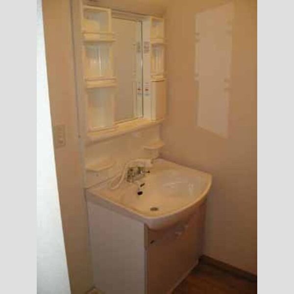 コンフォート嵯峨 洗髪洗面化粧台