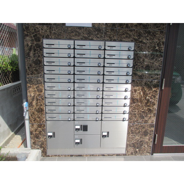 アクセス浦和 外観