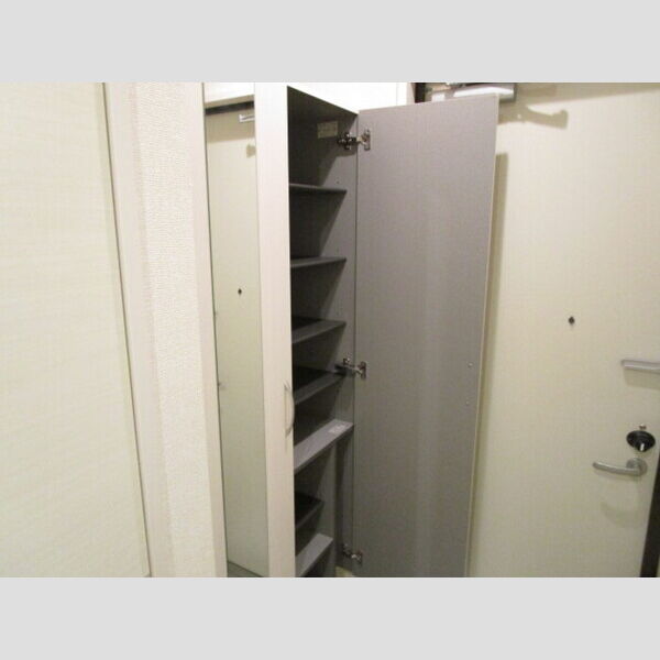 ステラ ルーチェ103号室 トールシューズボックス