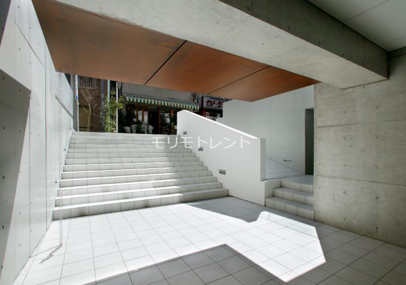 カスタリア麻布十番七面坂7階 エントランス