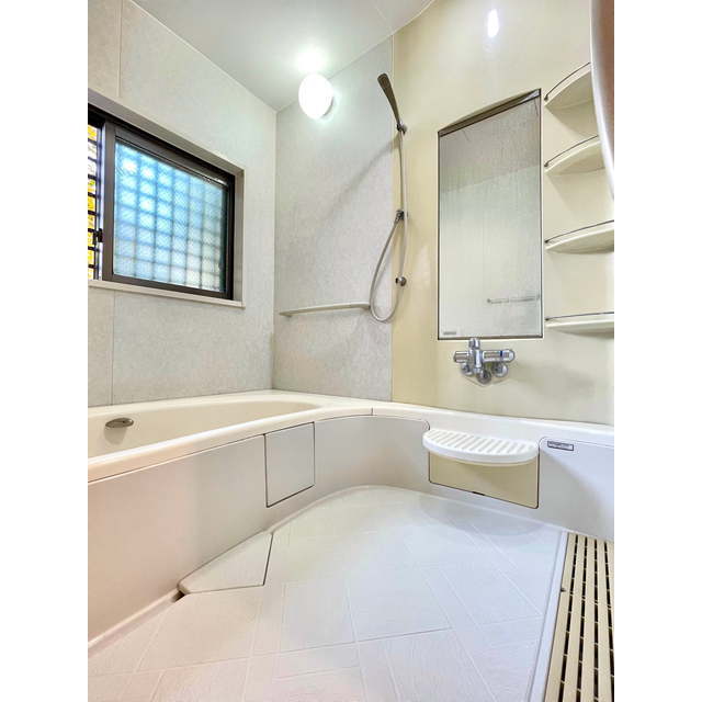 石田シャーウッド貸家 ☆バス