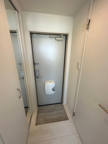 メゾンドシエル 玄関