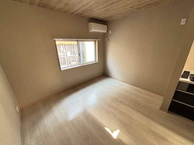 田柄１丁目戸建 リビング