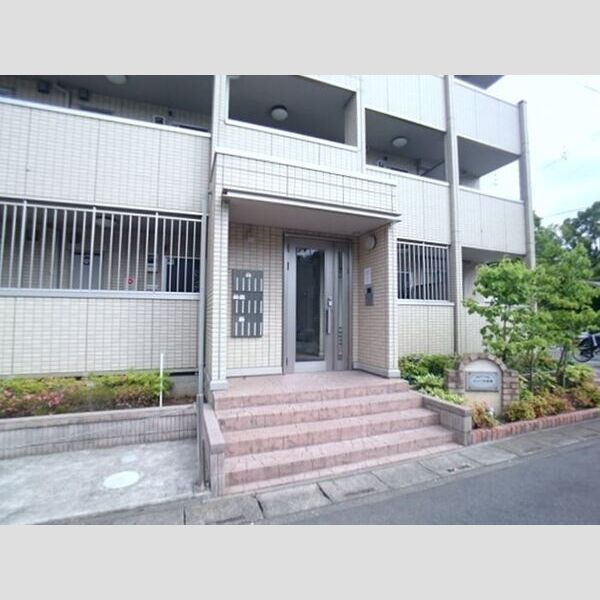 キャッソル嵯峨 エントランス