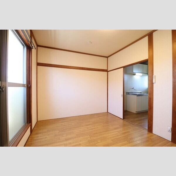 メゾンエクシード 洋室　6帖