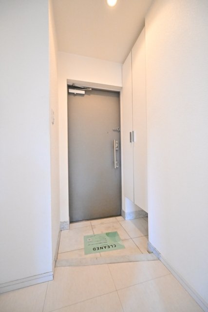 ラグジュアリーアパートメント文京千石♯012階 玄関