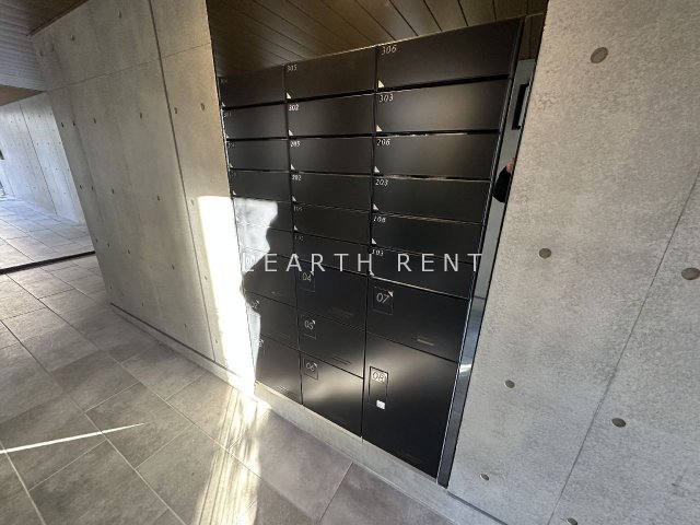 ＰＡＳＥＯ三軒茶屋Ⅱ2階 ☆メールボックス・宅配ボックス