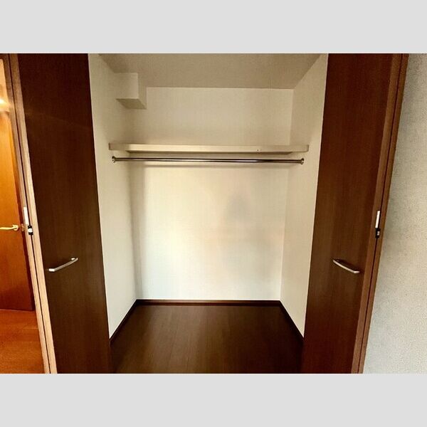 ロイヤルヒルズP クローゼット