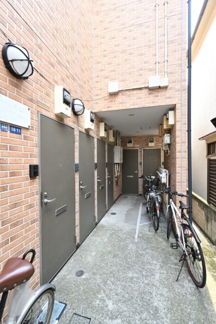 リプロン東蒲田1階 エントランス