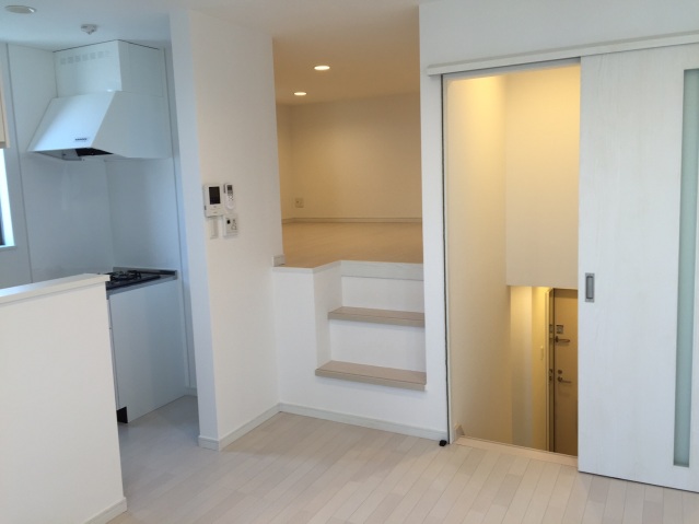 ＣＢ南柏フロスト リビング