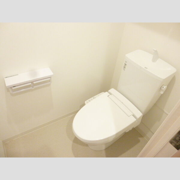 クレアガーデン401号室 トイレ