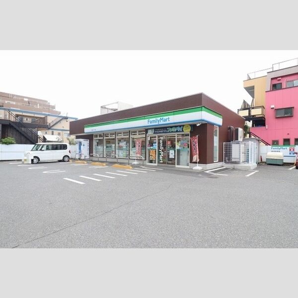 ル・グランⅢ ファミリーマート新松戸六丁目店(718m)