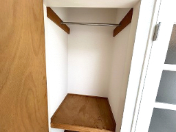 オーガスタハイツ201号室 ※写真は別室です