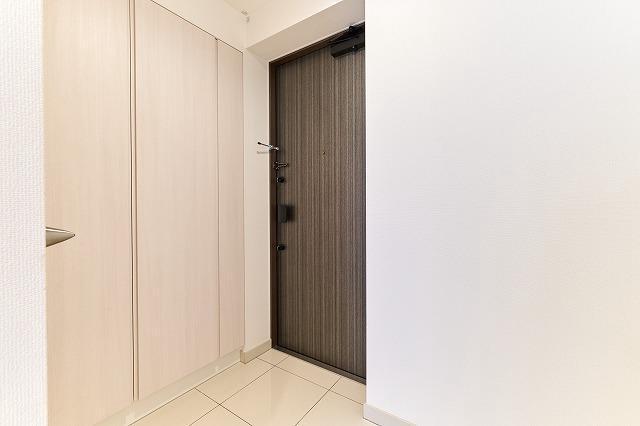 ディームス大手町ノース 玄関