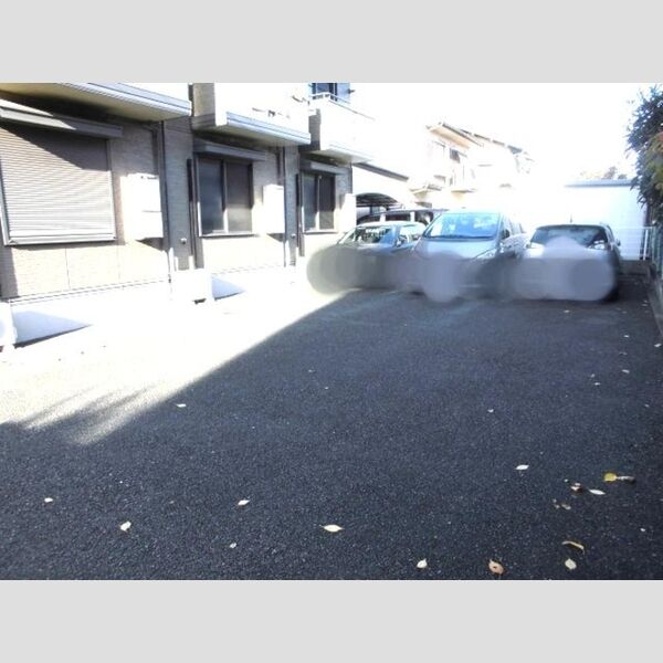 サンセール 駐車場