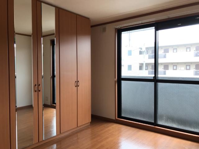 ブエナスエルテ 洋室