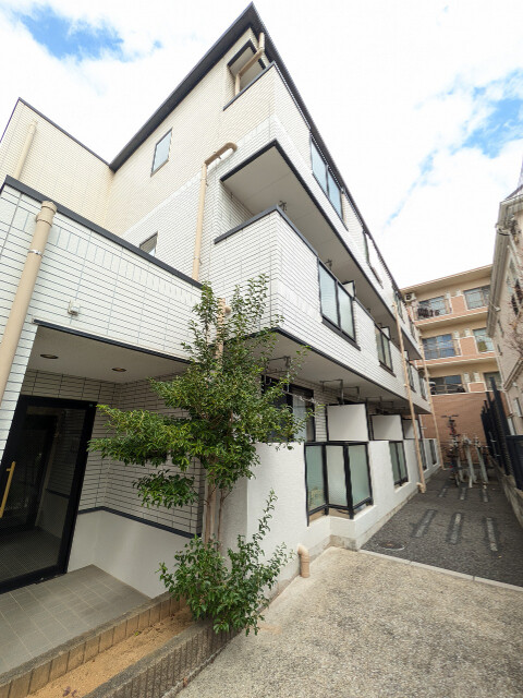 ラグマックス(E-079) エントランス