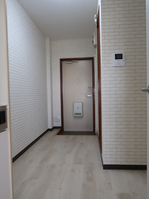 シャトル日新1階 ＊別号室の写真となります。