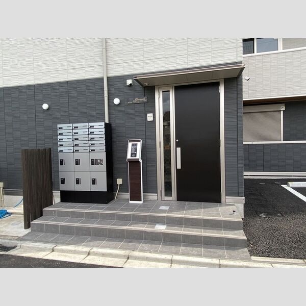 グラナーデ祖師谷206号室 エントランス