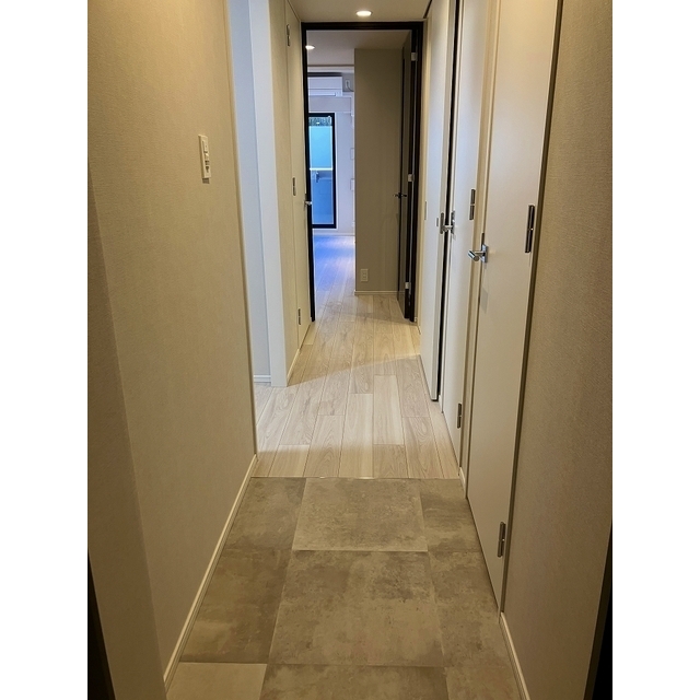 Ｌａ　Ｐｅｒｌａ　ＪｉｙｕｇａｏｋａⅡ001号室 内観