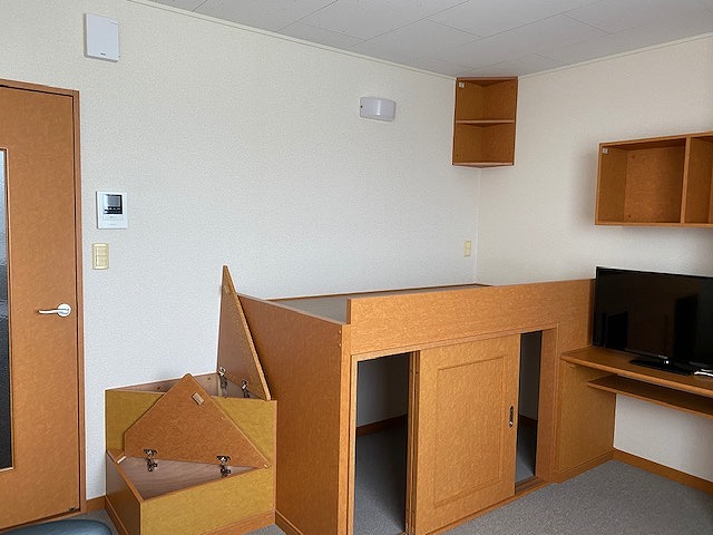 レオパレスリヴェールⅡ208号室 寝室