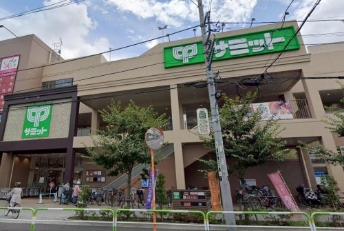 共栄ビル 【スーパー】サミットストア 王子桜田通り店まで698ｍ