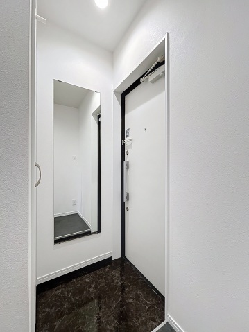 スカイルーチェ南浦和201号室 玄関