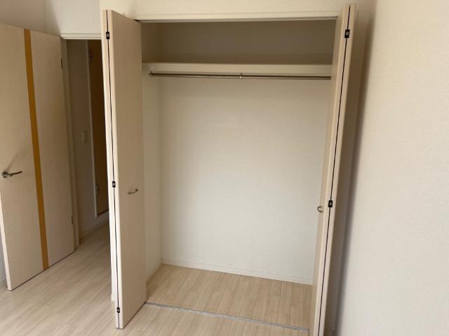 JIRO PERSIMMON（ジロー・パーシモン） クローゼット