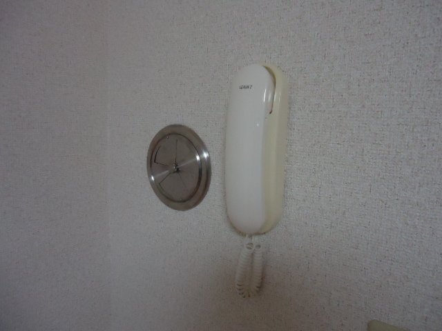 フローラーリア湘南103号室 インターホン