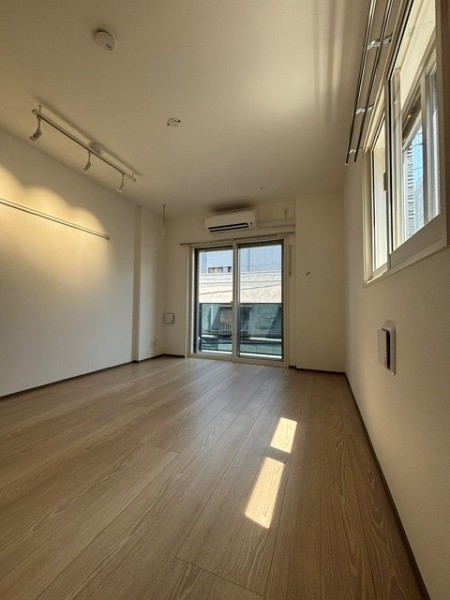 Ｔｈｅ　Ｓｈｉｎａｇａｗａ　Ｅａｓｔ　Ｒｅｓｉｄｅｎｃｅ3階 リビング